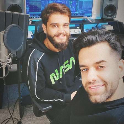 دانلود آهنگ پرپر کردم گل باغ غرورم را رضا بهرام Reza Bahram Daghe To Bar Del Manad Music fa.com دانلود آهنگ پرپر کردم گل باغ غرورم را رضا بهرام