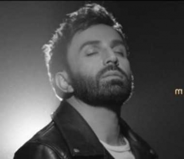 دانلود آهنگ شاد علی لهراسبی طرف تو بودم متن موزیک و کیفیت 320 و 128