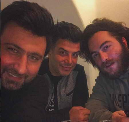 دانلود آهنگ شاد محمد علیزاده با اینکه تنهایی متن اهنگ با اینکه تنهایی