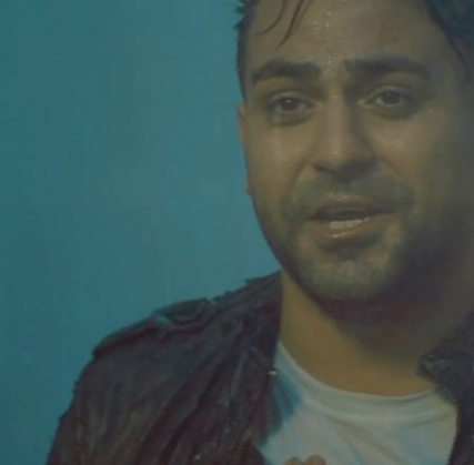 Farhad Manesh Mage Nadidi Ghalbam Music fa.com دانلود آهنگ فرهاد منش مگه ندیدی قلبم