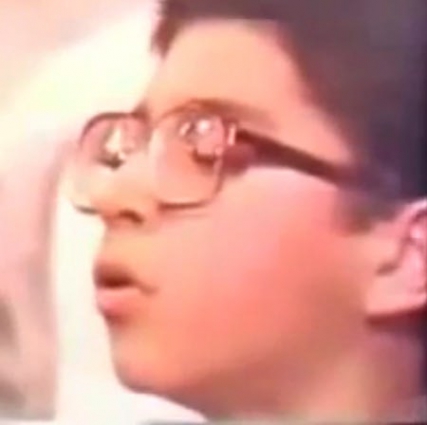 دانلود آهنگ مادر برام قصه بگو بچه های آباده