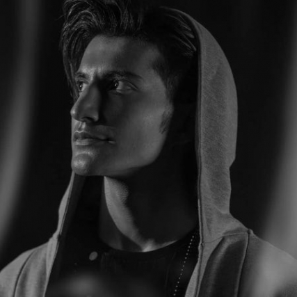 Yousef Zand Cheshm Gorbei Music fa.com دانلود آهنگ یوسف زند چشم گربه ای