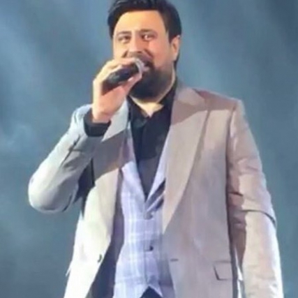 M alizade8925602975019357238562498572 دانلود آهنگ میشه نگام کنی راحت شه زندگیم محمد علیزاده