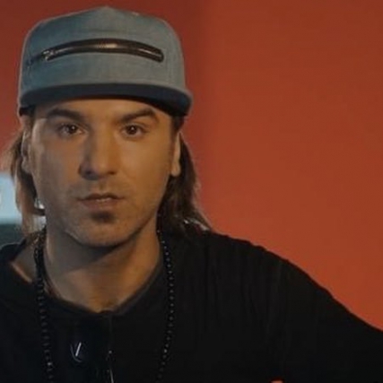 Rasoul Pooyan Eshghe Namarei Music fa.com دانلود آهنگ رسول پویان عشق نامرئی