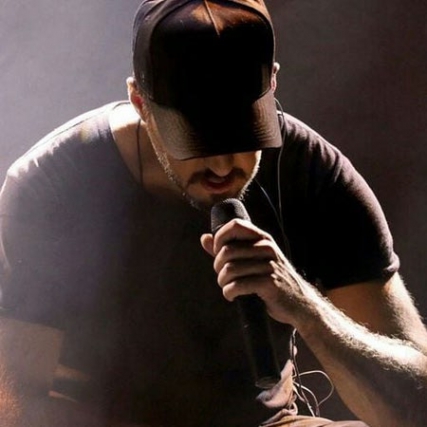 Rastaak Hallaj Ghalat Music fa.com دانلود آهنگ غلط کردی عاشق شدی لعنتی رستاک