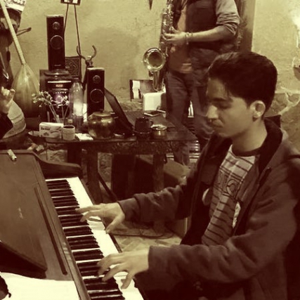 Homayoun Dehghan Tamome Vojudesh Por Az Sardie Music fa.com دانلود آهنگ تموم وجودش پر از سردیه همایون دهقان