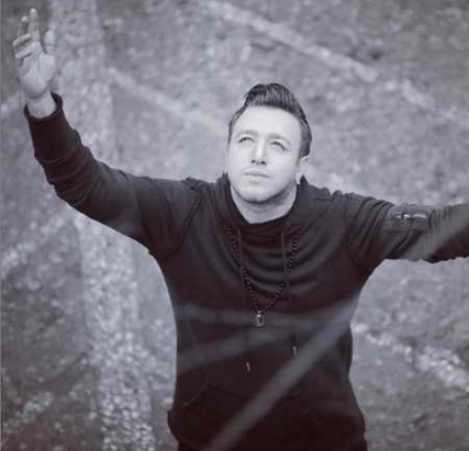 دانلود آهنگ دلم گرفته امین رستمی